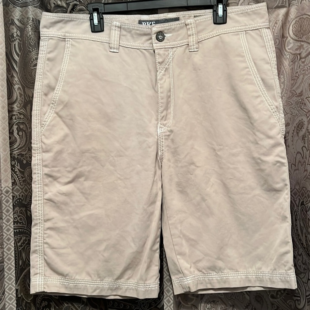 Buckle Mens Shorts. 36x23 - Cordorouy, tan